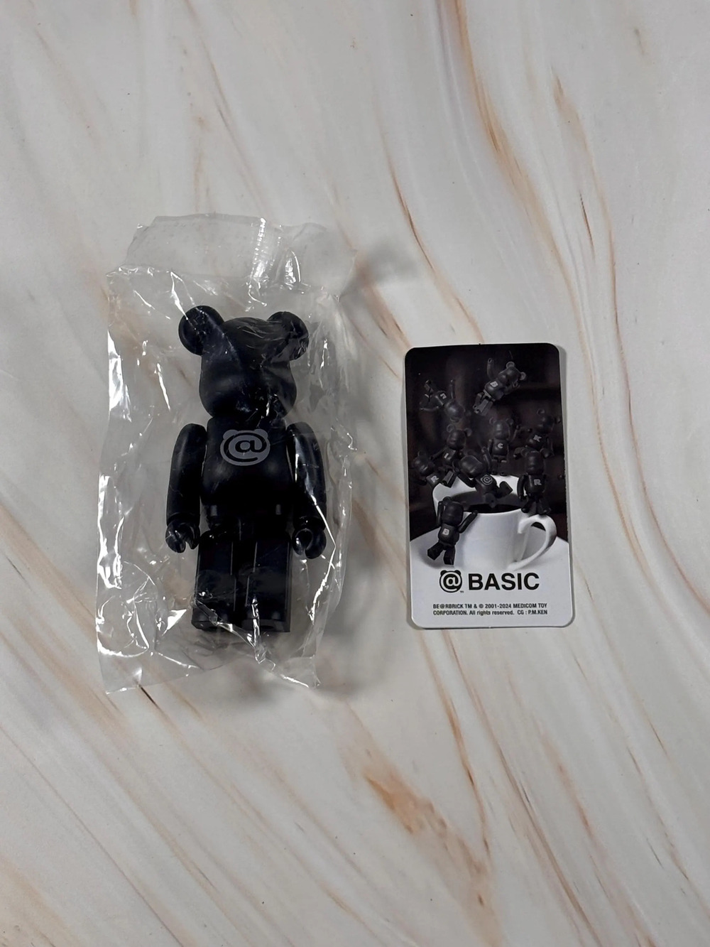 Bearbrick 100% Be@rbrick Series 48 S48 Basic Alphabet Letter @ Card New Figure